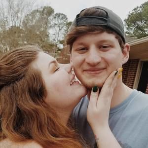 Meet your Posher, Raylee